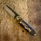  Le Bouledogue Long -  Cerf