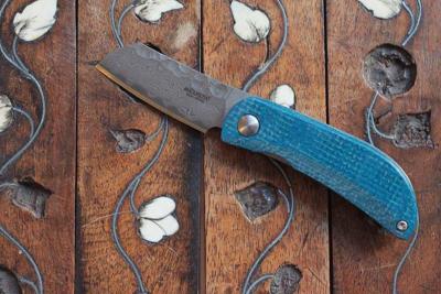 Petit pliant MC221 -  Damas et micarta noir et bleu