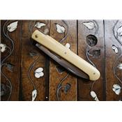 Le Sauveterre 11 cm - Buis et ressort à demi guilloché