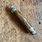 Le Tonneau G.M. - Pistachier et maillechort gravé