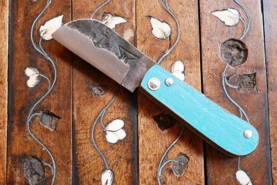 L'Âme du tonneau 8 cm - Acier carbone et chêne peint bleu