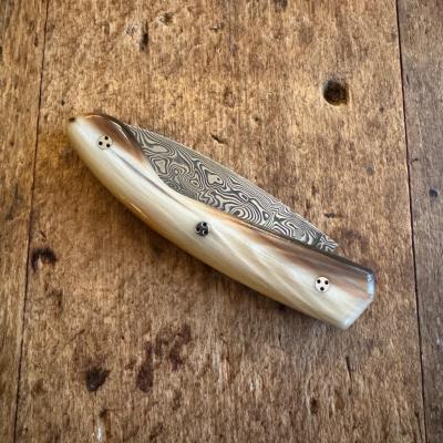 L'Ariégeois - Damas inox et corne blonde