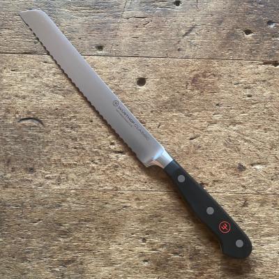 Classic - Couteau à Pain - 20 cm
